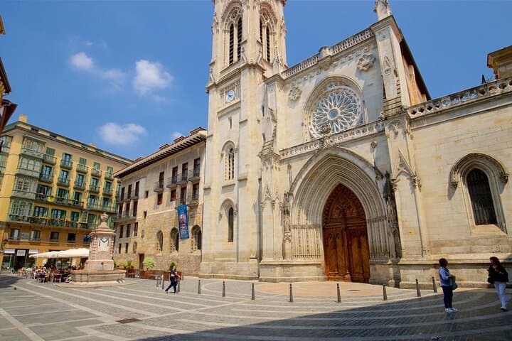 Seville Cathedral, Giralda & Alcázar Tour + eBook