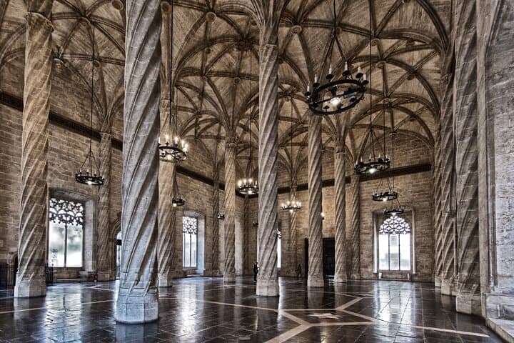 Private Walking Tour of Valencia with Official Guide