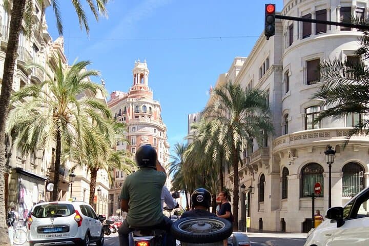 Valencia, Albufera naturalpark and birthplace of Paella El Palmar