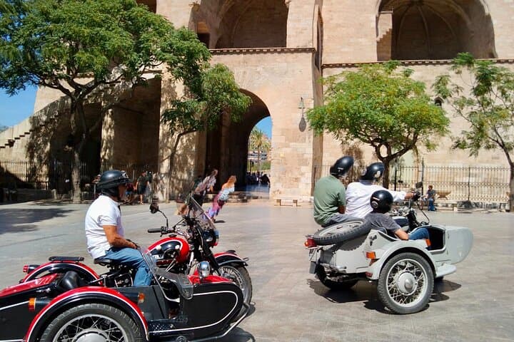 Valencia, Albufera naturalpark and birthplace of Paella El Palmar