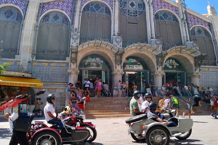 Valencia, Albufera naturalpark and birthplace of Paella El Palmar