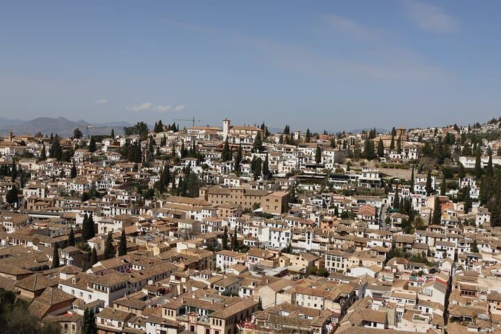 Alhambra Tour tickets included