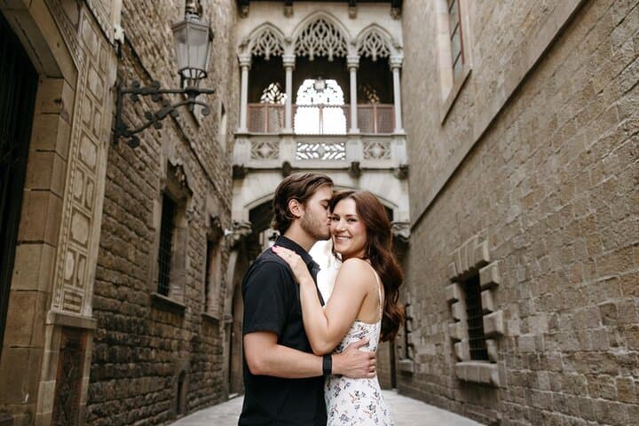 Shine in the Streets of Barcelona: cinematic & candid photos