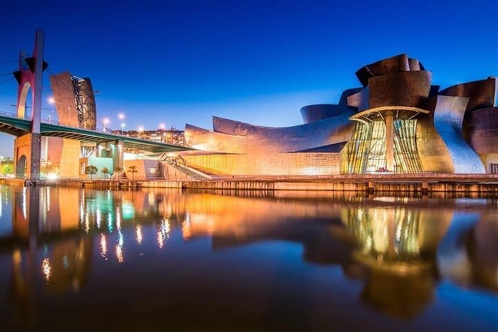 CERTAL Exclusive Tour: GUGGENHEIM Museum + BASQUE Menu Bilbao (4h)