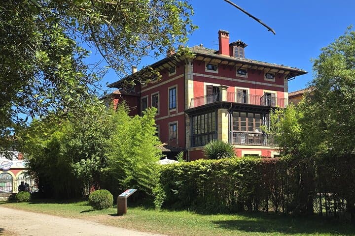 Comillas, architectural gem of Cantabria and the Caprice of Gaudí