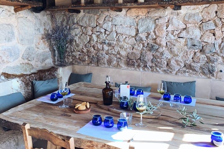 Tasting of Olive Oil in Finca de Valldemossa