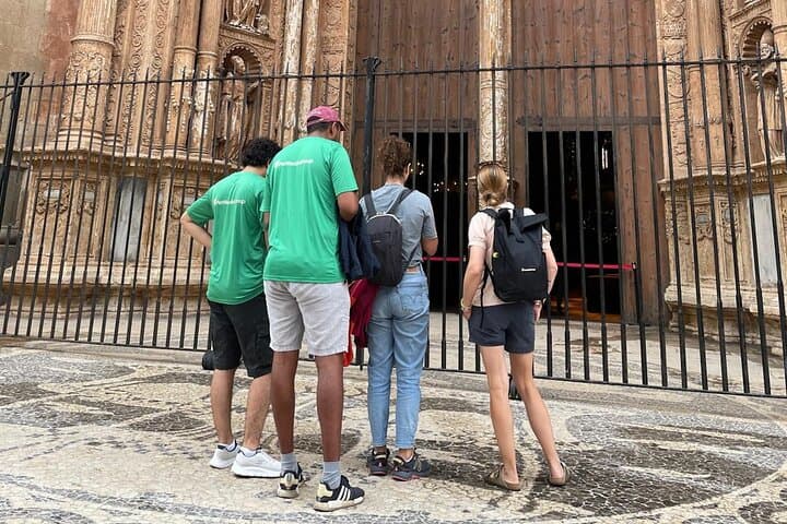 Team Building Scavenger Hunt in Palma de Mallorca