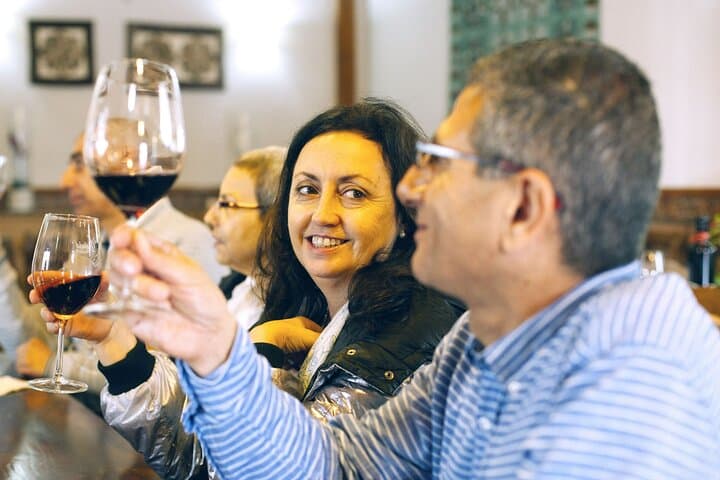 Family winery visit with food