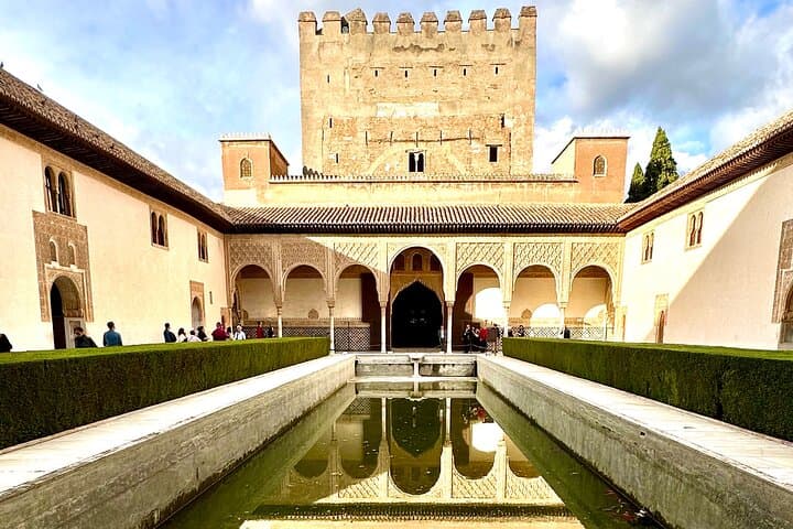 Arabic Private tour Alhambra (Not Included Ticket )