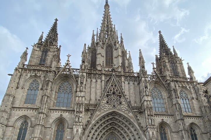 Barcelona Self-Guided Tour for Kids and Families in English