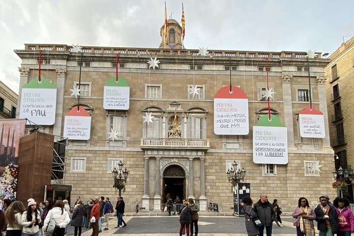 Barcelona Self-Guided Tour for Kids and Families in English