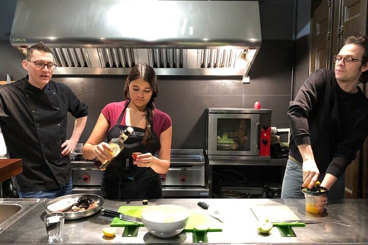 Interactive Paella & Sangria Cooking Class in Barcelona with Josh