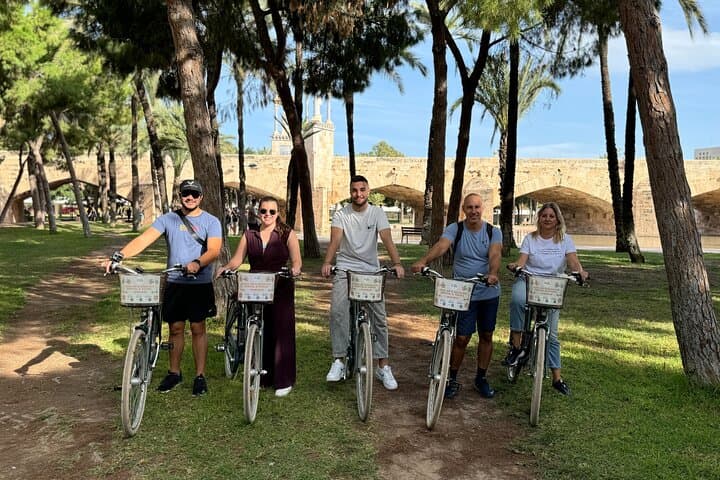 Explore Valencia Private Bike or EBike Tour