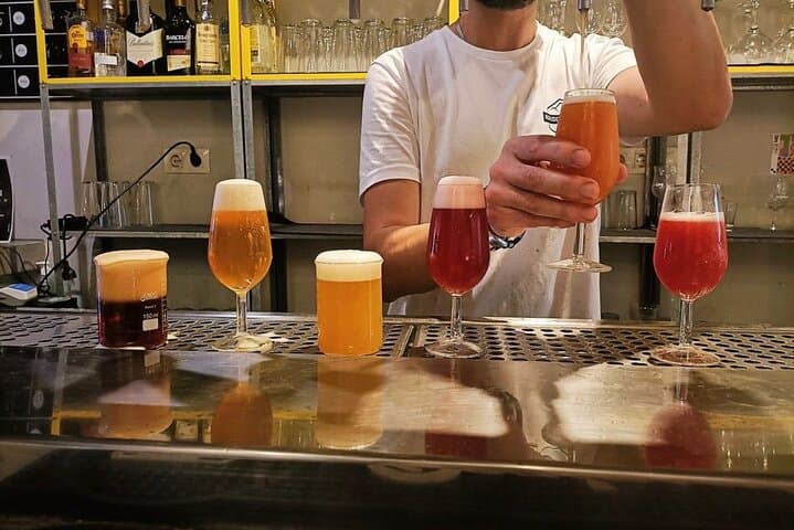 Experience of Craft Beer and Tapas in Ruzafa, Valencia