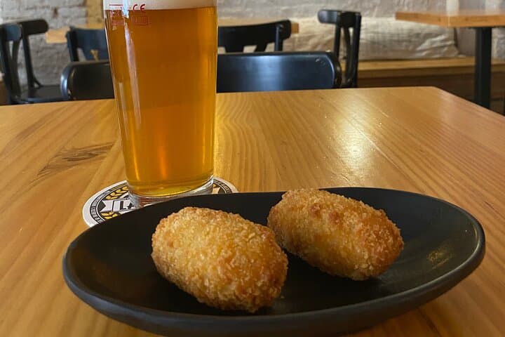 Craft Beer and Tapas Route in Ruzafa Valencia