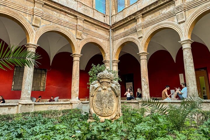 Excellent Private Photography Walking Tour & Workshop in Valencia