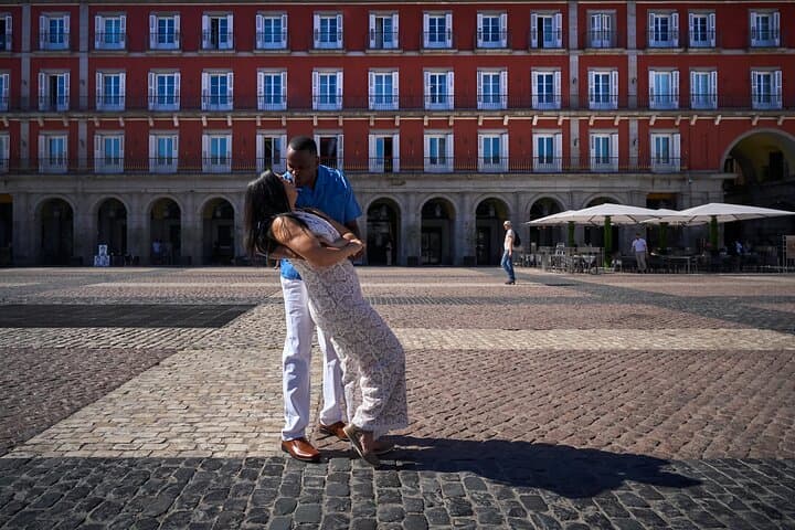 Madrid Photo Tour with Pro Photographer Lifestyle and Portrait