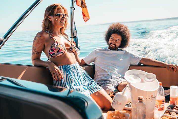 2H Private Boat Charter Experience in Estepona