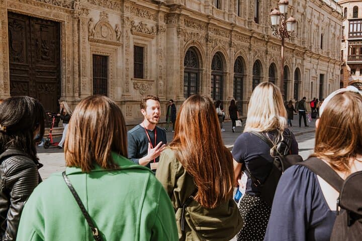 Private walking tour of Triana in Seville