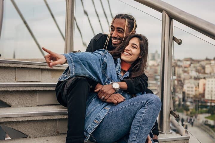 Unique Landmarks of Bilbao – Private Walking Tour for Couples
