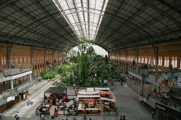 Private Transfer From Atocha Station in Madrid to Madrid