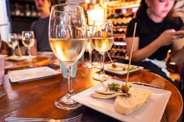 Wine and Tapas walking Tour in Malaga