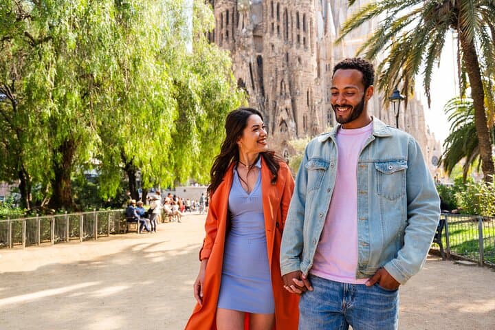 Private Sagrada Familia Walking Tour in Barcelona Architecture