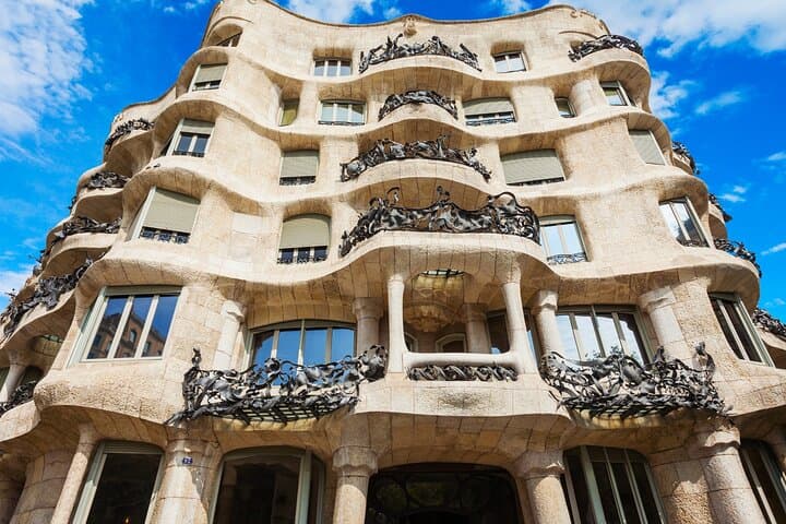 Gaudí and Modernistas 8-Hour Private Tour