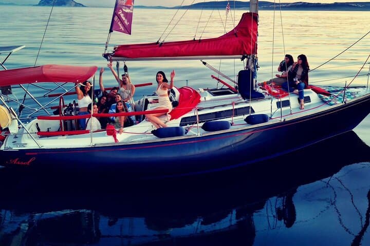 Sailing boat rental for groups in Sotogrande