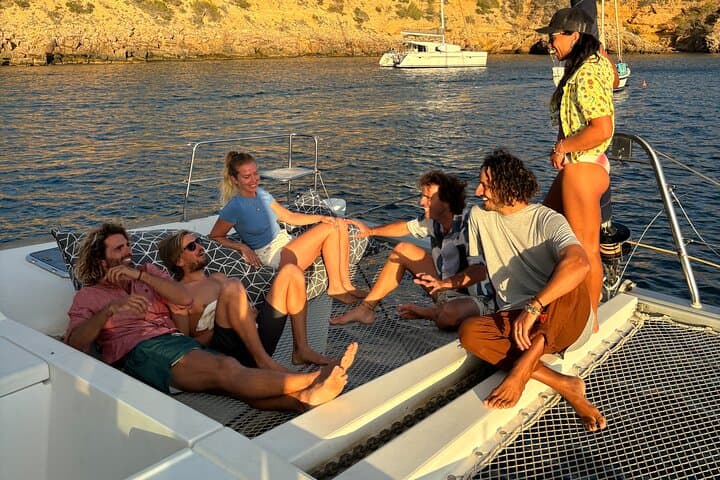 Lagoon 440 · Comfortable catamaran for Ibiza and Formentera