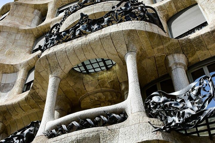Life of Gaudi and Architectural | Walking Tour | 2h