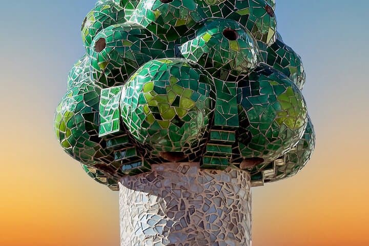 Life of Gaudi and Architectural | Walking Tour | 2h