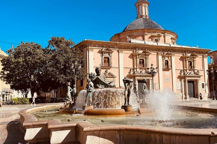 Experience Valencia’s Historical Heart: A Self-Guided Audio Tour