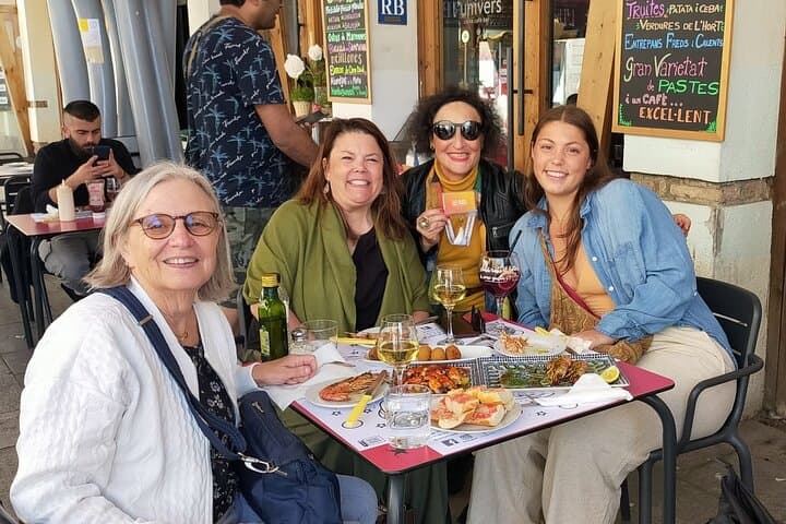 Private wine tasting with tapas tour Barcelona