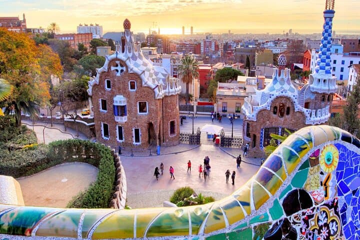 Skip the Line Park Güell Guided Tour in Barcelona