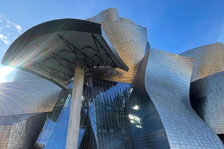 Bilbao Essential Private Tour with Guggenheim
