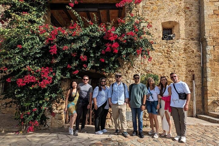 Tarragona and Sitges Tour with Small Group and Hotel Pick Up
