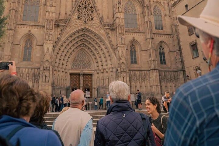 Private Gothic Quarter tour at the Cathedral with guide Barcelona