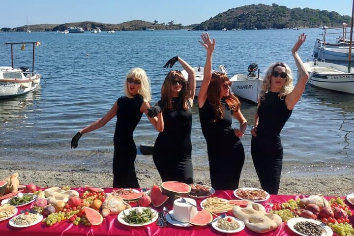 Costa Brava Small Group with Hotel Pick up and Boat Ride