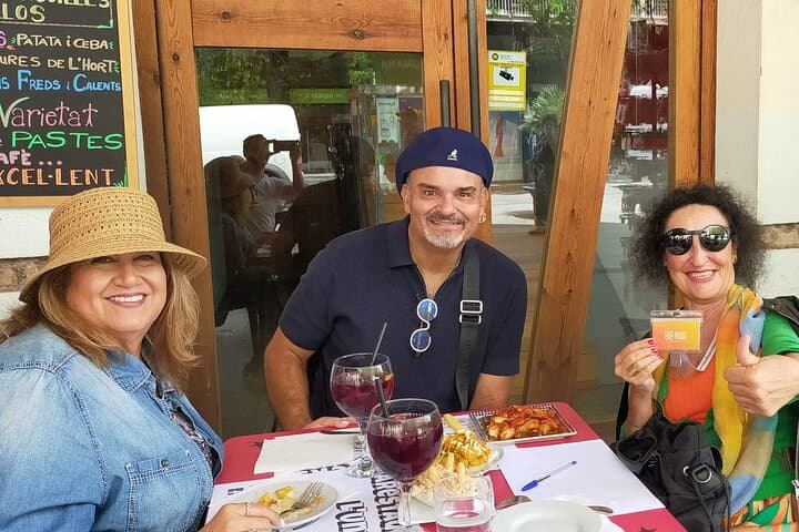 Private Tapas Walking Tour in Barcelona Old Town and Flamenco Show