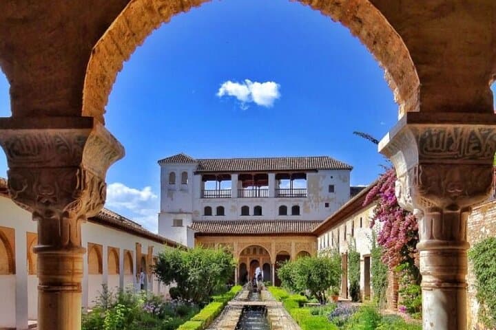 Granada Alhambra Group Tour from Malaga Port