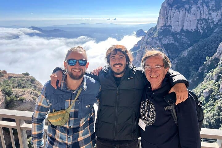 Private Montserrat and Cava Winery Tour with Hotel Pick Up from Barcelona
