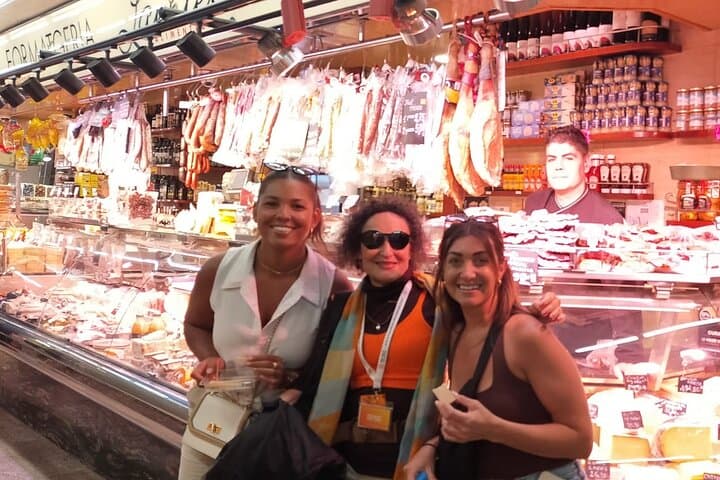 Boqueria and Santa Caterina Markets with Food and Tapas Private Walking Tour