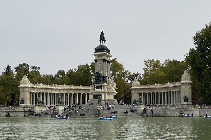 Magnificent Madrid Self-guided Tour for Kids &Families in English