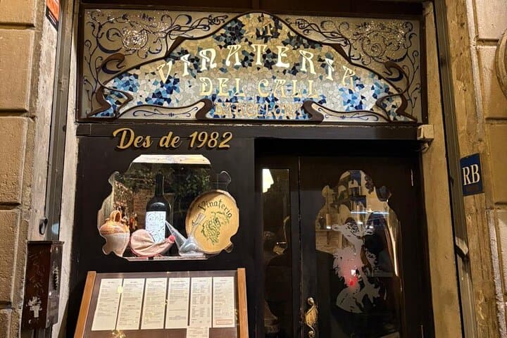 Barcelona: Premium Wine Tasting & Private Walking Tour