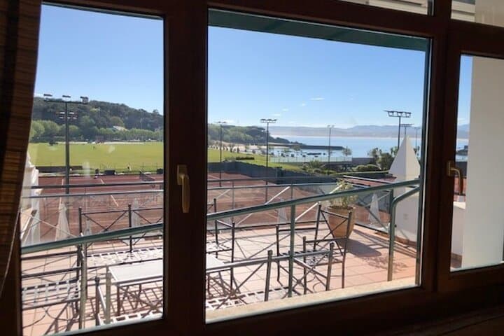 Private Wine Tasting in Luxury Salon With Views in Santander