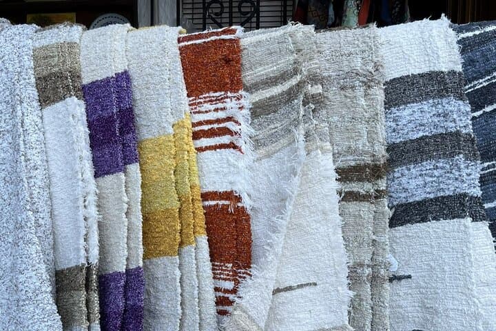 Textiles and Tinaos: A Self-Guided Audio Tour of Pampaneira