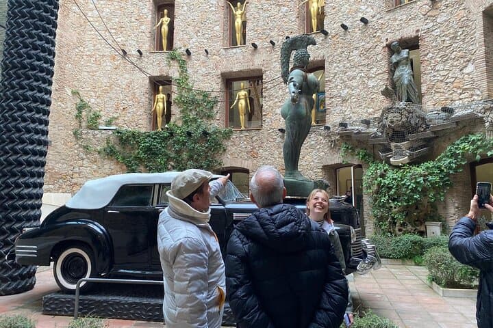 Dali Museum and Costa Brava Small Group Tour