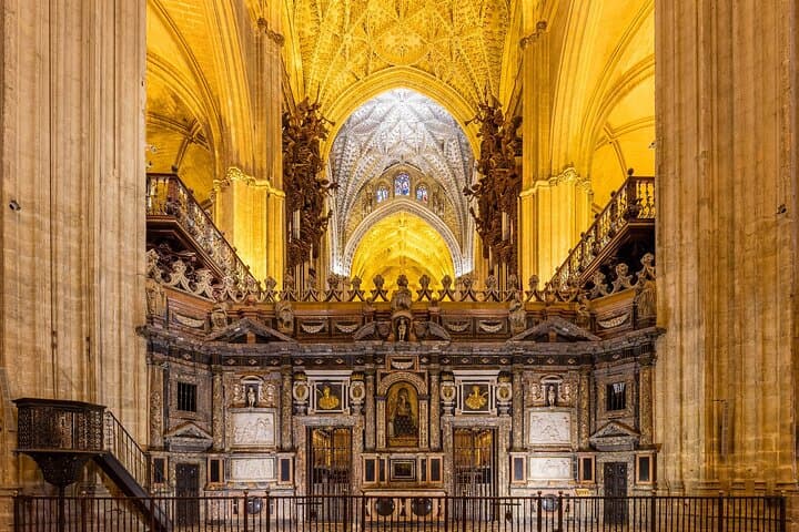 Private Guided Tour of Seville Cathedral Includes Tickets