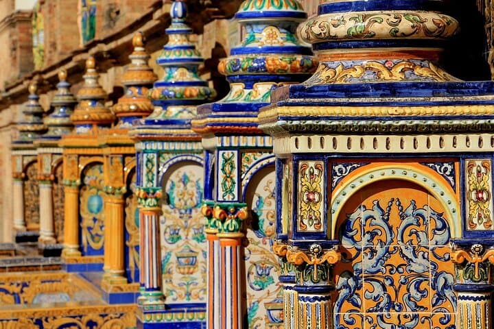 Private Walking Tour of Plaza de España and Maria Luisa Park